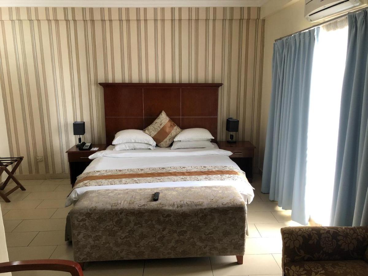 Westwood Hotel Ikoyi Lagos Extérieur photo